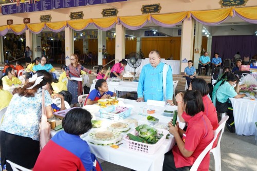 เทศบาลนครแม่สอด จัดกิจกรรมการประกวดกระทงประเภทสวยงาม เนื่องในโอกาสวันลอยกระทง ประจำปี พ.ศ. 2567