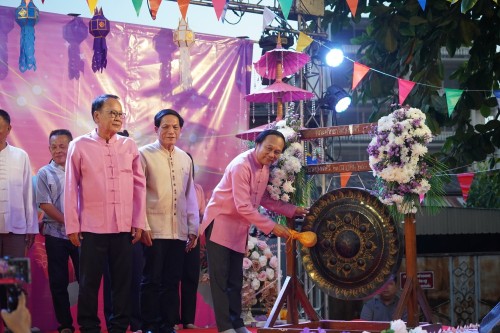 เทศบาลนครแม่สอด จัดกิจกรรมการประกวดหนูน้อยนพมาศนครแม่สอด เนื่องในโอกาสวันลอยกระทง ประจำปี พ.ศ. 2567