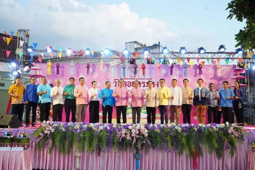 เทศบาลนครแม่สอด จัดกิจกรรมการประกวดหนูน้อยนพมาศนครแม่สอด เนื่องในโอกาสวันลอยกระทง ประจำปี พ.ศ. 2567