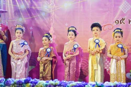 เทศบาลนครแม่สอด จัดกิจกรรมการประกวดหนูน้อยนพมาศนครแม่สอด เนื่องในโอกาสวันลอยกระทง ประจำปี พ.ศ. 2567