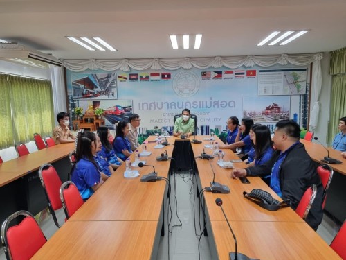 กองการศึกษา เทศบาลนครแม่สอด ร่วมต้อนรับคณะกองคลัง องค์การบริหารส่วนตำบลวังไทร อำเภอคลองขลุง จังหวัดกำแพงเพชร