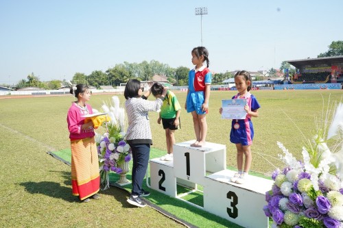 เทศบาลนครแม่สอดจัดกิจกรรมโครงการแข่งขันกีฬานักเรียนกลุ่มโรงเรียนในสังกัดเทศบาลนครแม่สอด