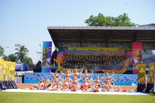 เทศบาลนครแม่สอดจัดกิจกรรมโครงการแข่งขันกีฬานักเรียนกลุ่มโรงเรียนในสังกัดเทศบาลนครแม่สอด