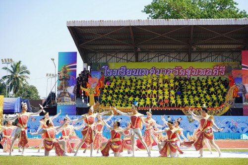 เทศบาลนครแม่สอดจัดกิจกรรมโครงการแข่งขันกีฬานักเรียนกลุ่มโรงเรียนในสังกัดเทศบาลนครแม่สอด