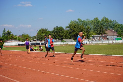 เทศบาลนครแม่สอดจัดกิจกรรมโครงการแข่งขันกีฬานักเรียนกลุ่มโรงเรียนในสังกัดเทศบาลนครแม่สอด