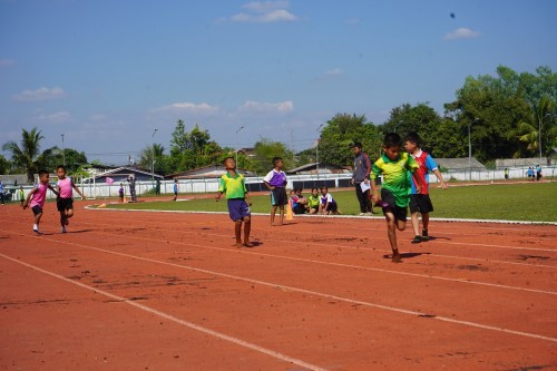 เทศบาลนครแม่สอดจัดกิจกรรมโครงการแข่งขันกีฬานักเรียนกลุ่มโรงเรียนในสังกัดเทศบาลนครแม่สอด