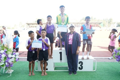 เทศบาลนครแม่สอดจัดกิจกรรมโครงการแข่งขันกีฬานักเรียนกลุ่มโรงเรียนในสังกัดเทศบาลนครแม่สอด