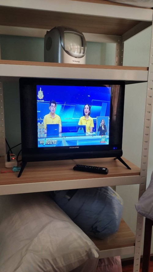 เจ้าหน้าที่กองยุทธศาสตร์และงบประมาณ ดำเนินการตามคำร้องขอติดตั้ง และซ่อมแซมเคเบิ้ลทีวี เพื่อการศึกษาเทศบาลนครแม่สอด