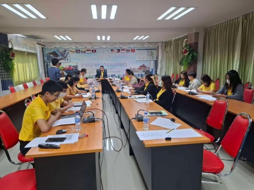 การประชุมผู้บริหารสถานศึกษา หัวหน้าศูนย์พัฒนาเด็กเล็กในสังกัดเทศบาลนครแม่สอด ประจำเดือนธันวาคม 2567