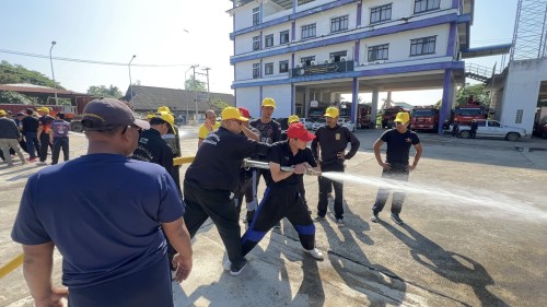 ดับเพลิงนครแม่สอด ได้ดำเนินการฝึกซ้อมแผนและทบทวนดับเพลิง ประจำปีงบประมาณ พ.ศ. 2568