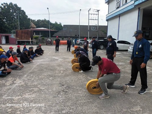 ดับเพลิงนครแม่สอด ได้ดำเนินการฝึกซ้อมแผนและทบทวนดับเพลิง ประจำปีงบประมาณ พ.ศ. 2568