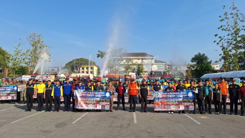 สำนักปลัดเทศบาลนครแม่สอด เข้าร่วมกิจกรรม kick off  การแก้ไขปัญหาหมอกควันไฟป่าและฝุ่นละอองขนาดเล็ก (PM2.5) ประจำปี 2568