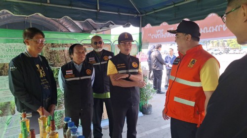 สำนักปลัดเทศบาลนครแม่สอด เข้าร่วมกิจกรรม kick off  การแก้ไขปัญหาหมอกควันไฟป่าและฝุ่นละอองขนาดเล็ก (PM2.5) ประจำปี 2568