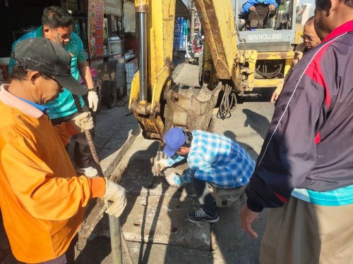 ปลี่ยนฝาท่อระบายน้ำ