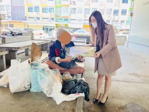 ลงพื้นที่เยี่ยมกลุ่มเปราะบาง ในเขตชุมชนชุมพลพัฒนา เทศบาลนครแม่สอด 