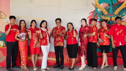 ร่วมกิจกรรมวันปีใหม่ (ตรุษจีน)เพื่อสร้างความสัมพันธ์อันดีกับคนทุกเชื้อชาติในเขตพื้นที่เทศบาลนครแม่สอด