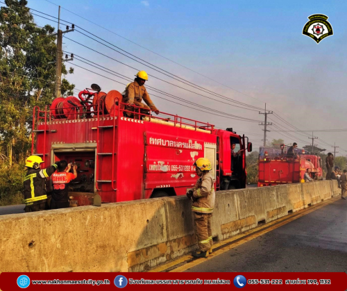 ดับเพลิงนครแม่สอด ออกระงับเหตุเพลิงไหม้รถบรรทุกขนเครื่องเล่นสวนสนุก ใกล้เคียงปั๊มน้ำมัน NORTH เขตพื้นที่แม่กุ