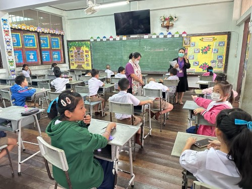 คณะกรรมการตรวจเยี่ยมสนามสอบการประเมินความสามารถด้านการอ่านของผู้เรียน (RT) ชั้นประถมศึกษาปีที่ 1 ปีการศึกษา 2567 ของนักเรียนในสังกัดเทศบาลนครแม่สอด