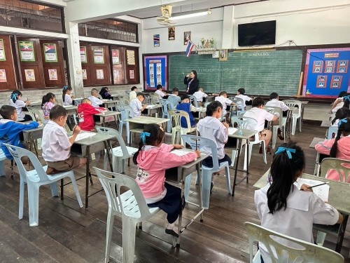 คณะกรรมการตรวจเยี่ยมสนามสอบการประเมินความสามารถด้านการอ่านของผู้เรียน (RT) ชั้นประถมศึกษาปีที่ 1 ปีการศึกษา 2567 ของนักเรียนในสังกัดเทศบาลนครแม่สอด