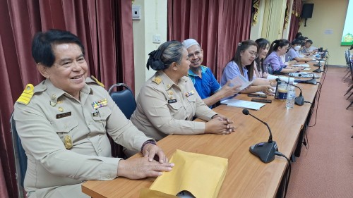 กองยุทธศาสตร์และงบประมาณ เข้าร่วมการประชุมชี้แจงแนวทางการดำเนินโครงการจัดทำคาร์บอนฟุตพริ้นท์ องค์กรปกครองส่วนท้องถิ่น เทศบาลนครแม่สอด ประจำปีงบประมาณ พ.ศ. 2568