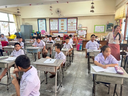 คณะกรรมการตรวจเยี่ยมสนามสอบการประเมินคุณภาพผู้เรียน (NT) ชั้นประถมศึกษาปีที่ 3 ประจำปีการศึกษา 2567 ของนักเรียนในสังกัดเทศบาลนครแม่สอด