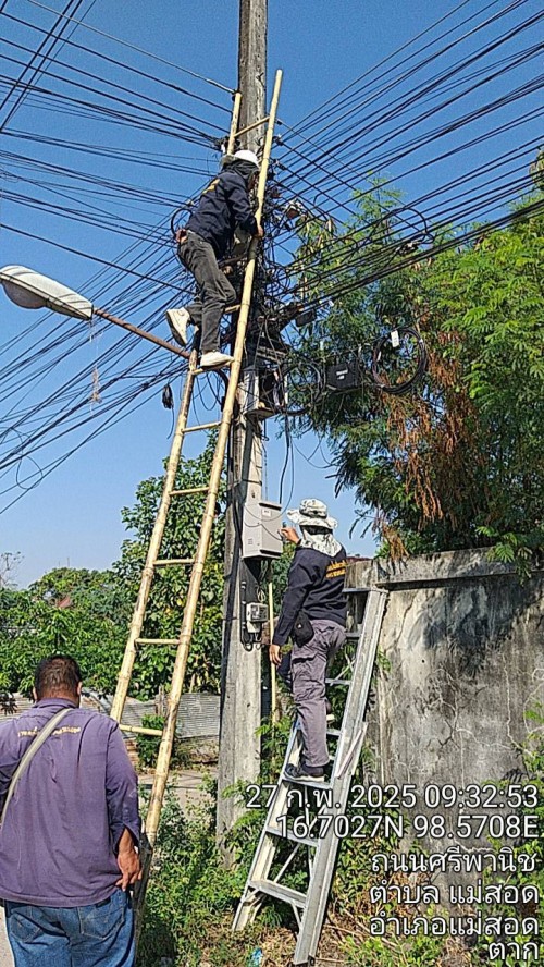 เจ้าหน้าที่กองยุทธศาสตร์และงบประมาณ ดำเนินการตามคำร้อง ขอซ่อมแซมเคเบิ้ลทีวี