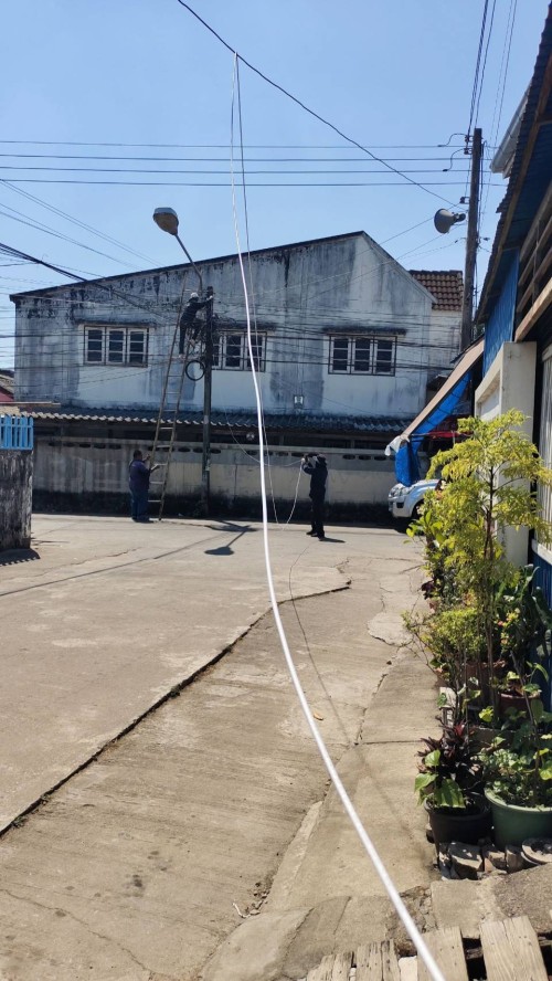 เจ้าหน้าที่กองยุทธศาสตร์และงบประมาณ ดำเนินการตามคำร้อง ขอซ่อมแซมเคเบิ้ลทีวี