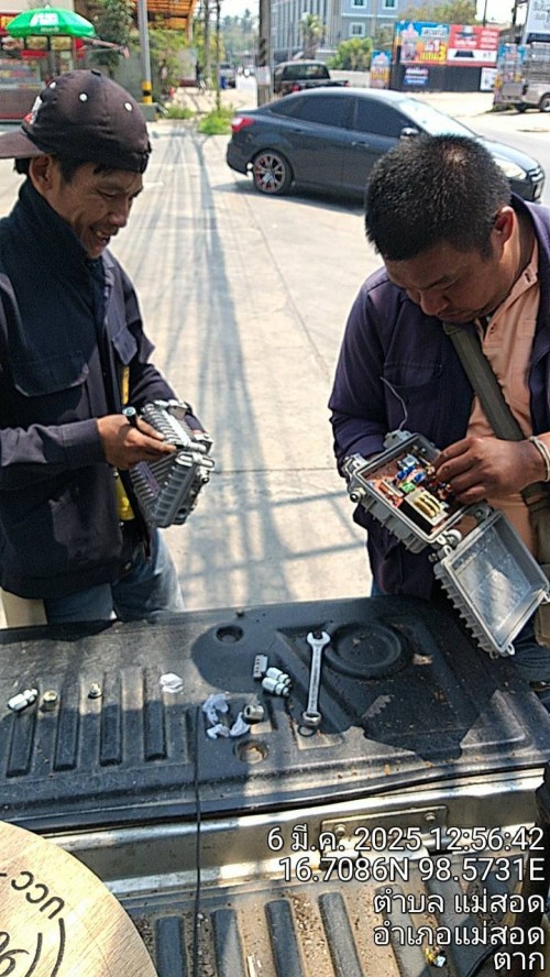 เจ้าหน้าที่กองยุทธศาสตร์และงบประมาณ ดำเนินการตามคำร้อง ขอซ่อมแซมเคเบิ้ลทีวี ชุมชนวัดหลวง