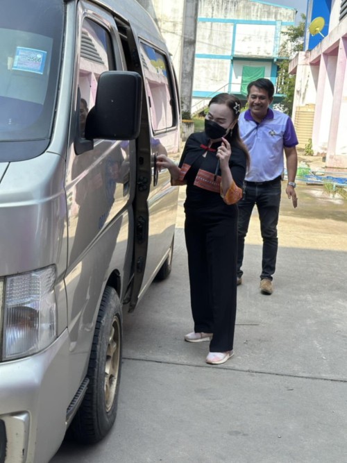 เทศบาลนครแม่สอด ส่งมอบครุภัณฑ์ยานพาหนะและขนส่ง ให้แก่โรงเรียนบ้านปางส้าน และโรงเรียนบ้านท่าอาจ