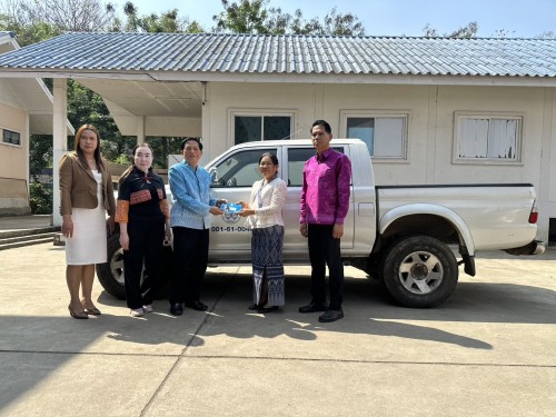 เทศบาลนครแม่สอด ส่งมอบครุภัณฑ์ยานพาหนะและขนส่ง ให้แก่โรงเรียนบ้านปางส้าน และโรงเรียนบ้านท่าอาจ