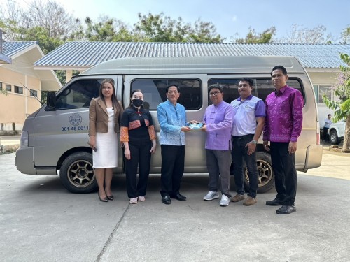 เทศบาลนครแม่สอด ส่งมอบครุภัณฑ์ยานพาหนะและขนส่ง ให้แก่โรงเรียนบ้านปางส้าน และโรงเรียนบ้านท่าอาจ
