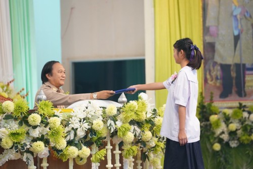 เทศบาลนครแม่สอดจัดกิจกรรมโครงการปัจฉิมนิเทศนักเรียนที่สำเร้จการศึกษา ประจำปี 2568