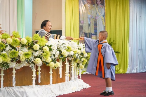 เทศบาลนครแม่สอดจัดกิจกรรมพิธีมอบวุฒิบัตรยุวบัณฑิต ประจำปีการศึกษา 2567