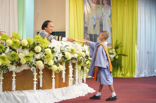 เทศบาลนครแม่สอดจัดกิจกรรมพิธีมอบวุฒิบัตรยุวบัณฑิต ประจำปีการศึกษา 2567