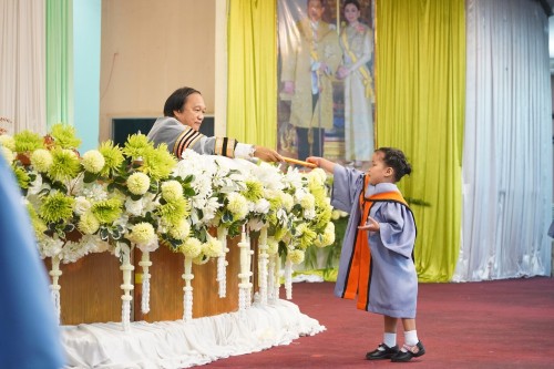 เทศบาลนครแม่สอดจัดกิจกรรมพิธีมอบวุฒิบัตรยุวบัณฑิต ประจำปีการศึกษา 2567