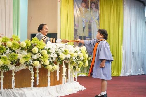 เทศบาลนครแม่สอดจัดกิจกรรมพิธีมอบวุฒิบัตรยุวบัณฑิต ประจำปีการศึกษา 2567