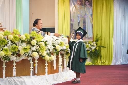 เทศบาลนครแม่สอดจัดกิจกรรมพิธีมอบวุฒิบัตรยุวบัณฑิต ประจำปีการศึกษา 2567