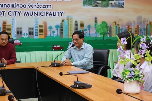 พิธีมอบประกาศเกียรติคุณ ให้แก่นักเรียนผู้ฝึกประสบการณืด้านการแพทย์ และงานธุรการ