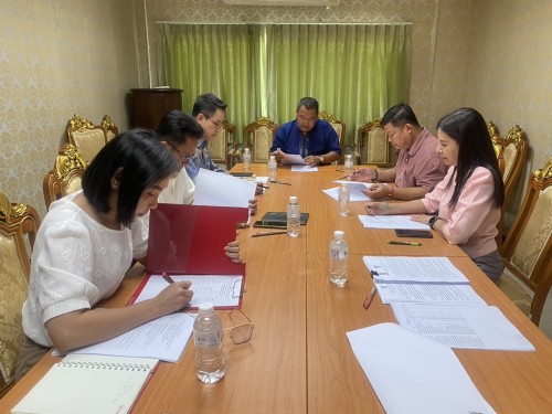 การประชุมคณะกรรมการกลันกรองการประเมินผลการปฏิบัติงานของพนักงานเทศบาล ลูกจ้างประจำและพนักงานจ้าง สังกัดเทศบาลนครแม่สอด ครั้งที่ 1/2568