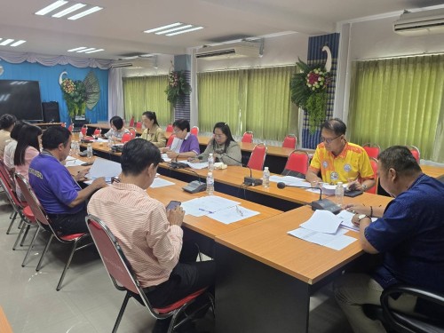 การประชุมคณะกรรมการกลันกรองการประเมินผลการปฏิบัติงานของพนักงานครูและบุคลากรทางการศึกษา สังกัดเทศบาลนครแม่สอด ครั้งที่ 1/2568