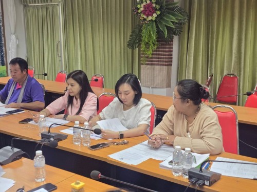 การประชุมคณะกรรมการกลันกรองการประเมินผลการปฏิบัติงานของพนักงานครูและบุคลากรทางการศึกษา สังกัดเทศบาลนครแม่สอด ครั้งที่ 1/2568