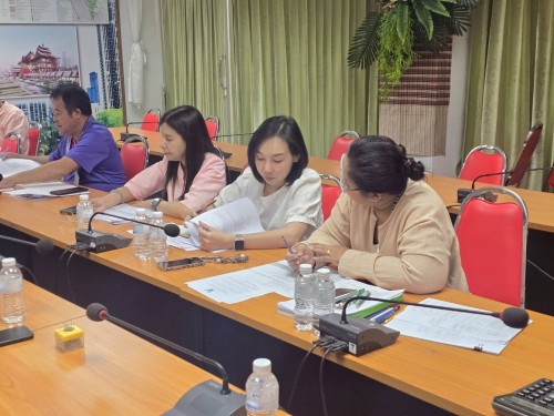 การประชุมคณะกรรมการกลันกรองการประเมินผลการปฏิบัติงานของพนักงานครูและบุคลากรทางการศึกษา สังกัดเทศบาลนครแม่สอด ครั้งที่ 1/2568