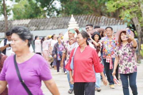 เทศบาลนครแม่สอดร่วมกับวัดดอนแก้วจัดโครงการจัดงานประเพณีแห่ไม้กำ๊สะหลี