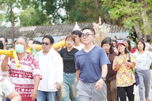 เทศบาลนครแม่สอดร่วมกับวัดดอนแก้วจัดโครงการจัดงานประเพณีแห่ไม้กำ๊สะหลี