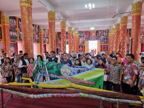 เทศบาลนครแม่สอดร่วมกับวัดดอนแก้วจัดโครงการจัดงานประเพณีแห่ไม้กำ๊สะหลี