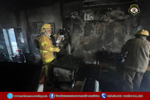 ดับเพลิงนครแม่สอด ออกระงับเหตุเพลิงไหม้สำนักงาน หจก.ธนสารโกศล พืชไร่ ถนนราษฎร์อุทิศ