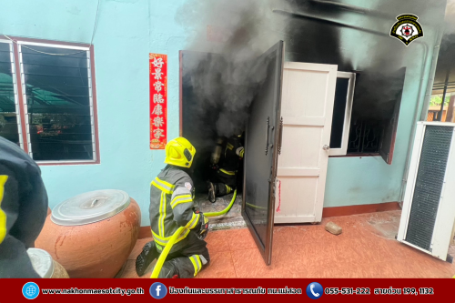 ดับเพลิงนครแม่สอด ออกระงับเหตุเพลิงไหม้สำนักงาน หจก.ธนสารโกศล พืชไร่ ถนนราษฎร์อุทิศ