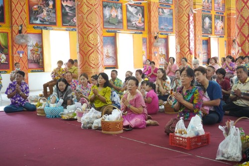 เทศบาลนครแมส่อดร่วมกับวัดดอนแก้ว จัดกิจกรรมสรงน้ำพระธาตุเจดีย์วัดดอนแก้ว (หมู่บ้านหน่อเก)