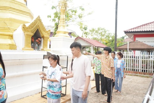 เทศบาลนครแมส่อดร่วมกับวัดดอนแก้ว จัดกิจกรรมสรงน้ำพระธาตุเจดีย์วัดดอนแก้ว (หมู่บ้านหน่อเก)