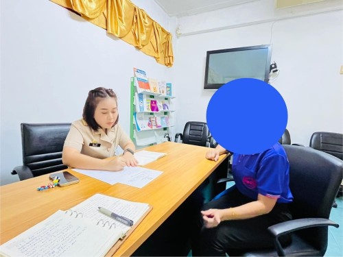 สอบข้อเท็จจริงผู้ขอรับความช่วย เหลือ และให้การสงเคราะห์ครัวเรือนผู้มีรายได้น้อย จำนวน 1 ราย